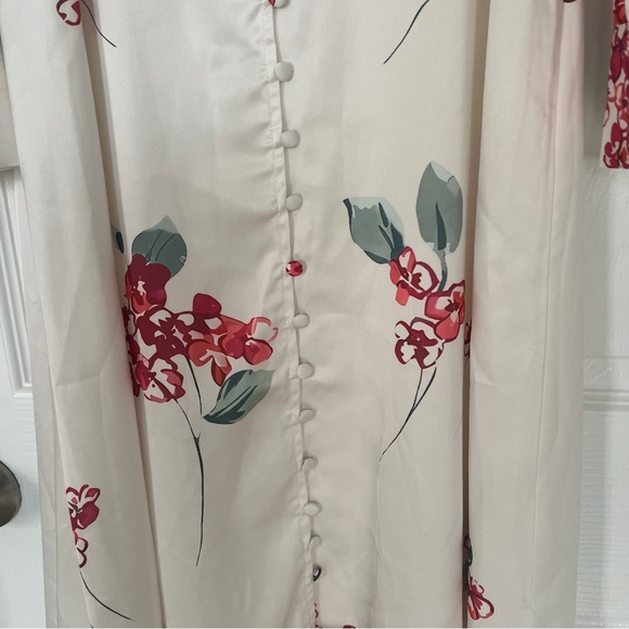 Cream Long-Sleeve Floral Button-Front Midi Dress - Picture 5 of 6